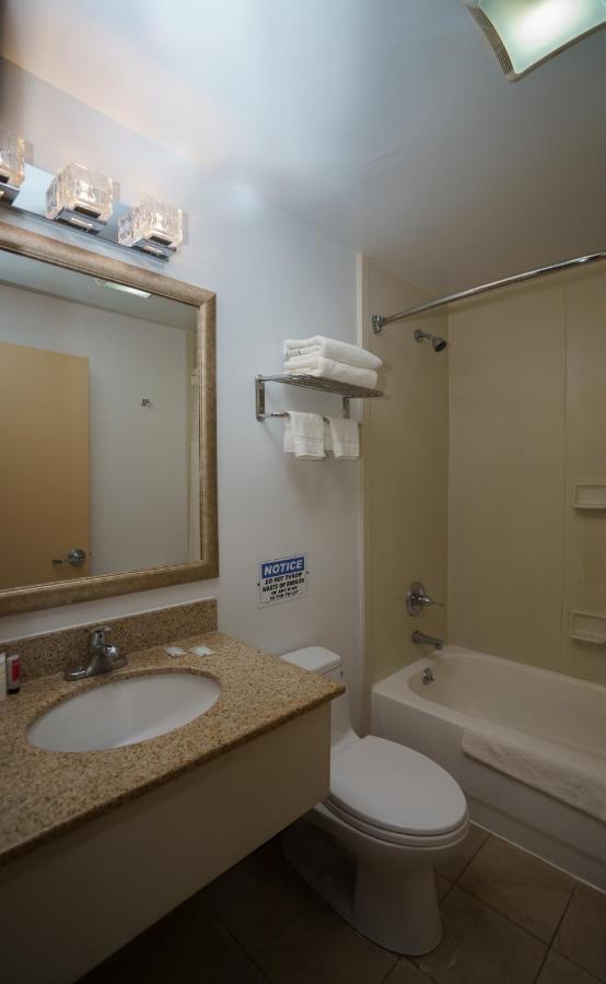 Sky Hotel Flushing/Laguardia Airport New York Bagian luar foto